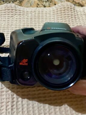 Chinon Genesis III AF Multi Auto Zoom 38–110mm Camera w/ Case - Not Tesred